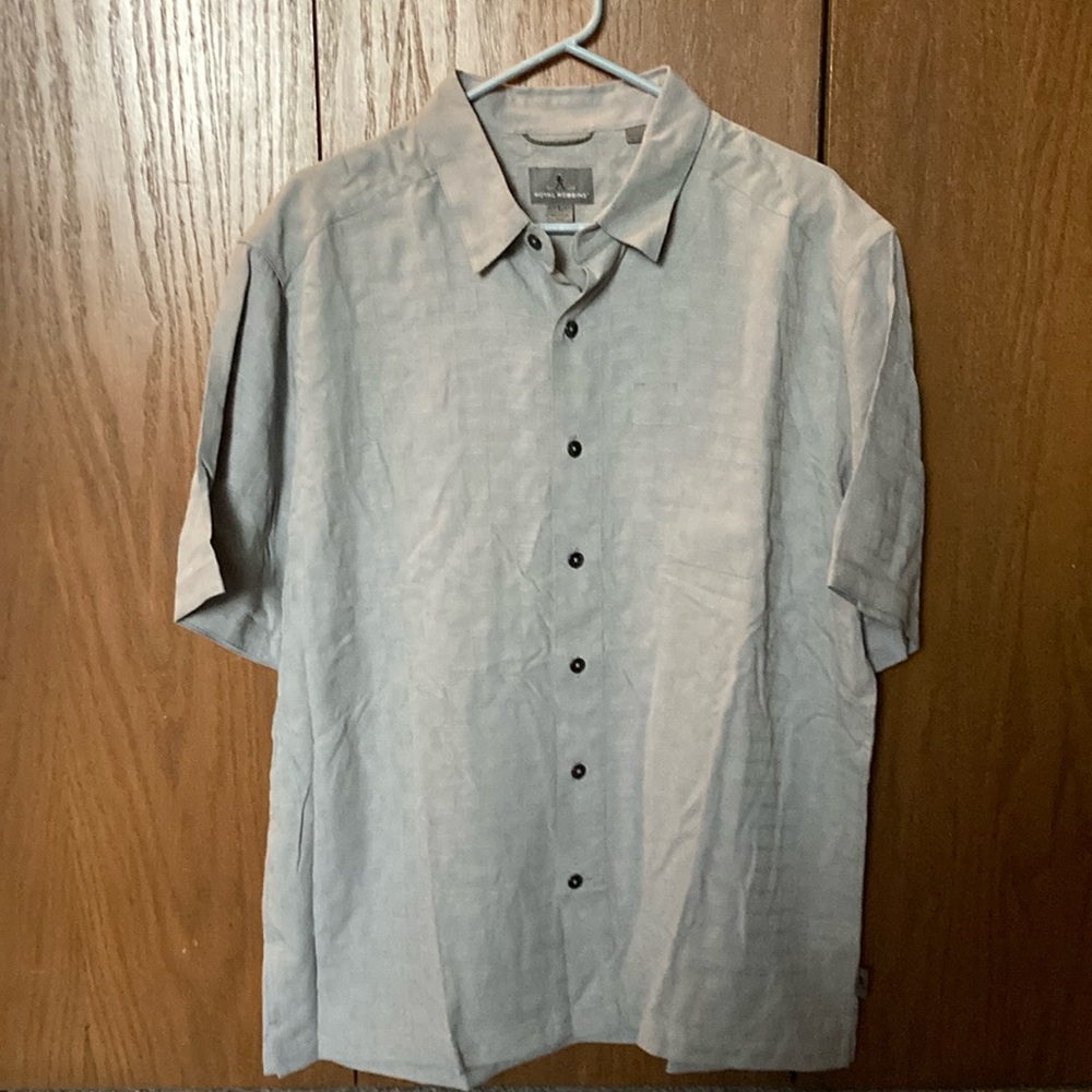 Royal Robbin’s Men's Gray Short Sleeve Shirt
